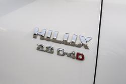 2022 Toyota Hilux SR