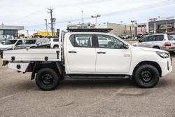 2022 Toyota Hilux SR