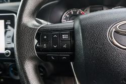 2022 Toyota Hilux SR