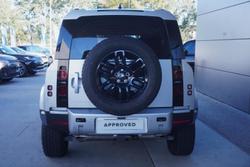 2024 Land Rover Defender 110 P300 S