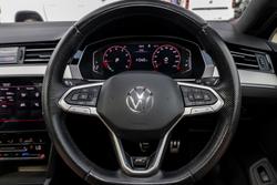 2021 Volkswagen Passat 206TSI R-Line