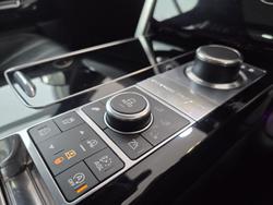 2016 Land Rover Range Rover SDV8 Autobiography