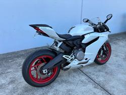 2015 DUCATI 899 PANIGALE White