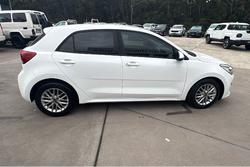 2017 Kia Rio Si