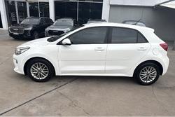 2017 Kia Rio Si