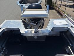 2026 QUINTREX 490 Renegade SC