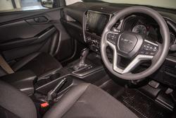 2026 Isuzu D-MAX SX