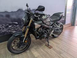 2025 Honda CB650RAC Black