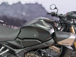 2025 Honda CB650RAC Black