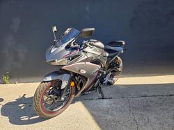 2016 Yamaha YZF-R3 BLACK