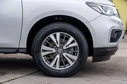 2017 Nissan Pathfinder ST