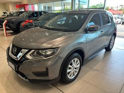 Nissan X-TRAIL ST (4WD)