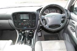 2000 Toyota Landcruiser GXL FZJ105R Glacier White