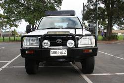 2000 Toyota Landcruiser GXL FZJ105R Glacier White