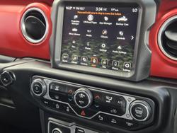 2021 Jeep Gladiator Night Eagle