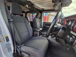 2021 Jeep Gladiator Night Eagle