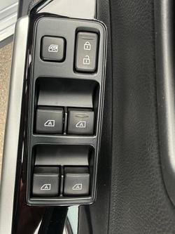 2024 Mitsubishi Pajero Sport Exceed
