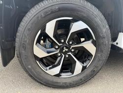 2024 Mitsubishi Pajero Sport Exceed