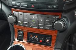 2010 Toyota Kluger Grande GSU45R AWD Crystal Pearl