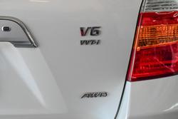2010 Toyota Kluger Grande GSU45R AWD Crystal Pearl