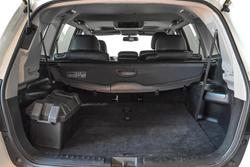 2010 Toyota Kluger Grande GSU45R AWD Crystal Pearl