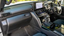 2024 Toyota Landcruiser GXL
