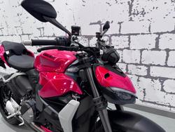 2023 Ducati Streetfighter V2 Streetfighter Red