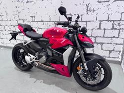 2023 Ducati Streetfighter V2 Streetfighter Red