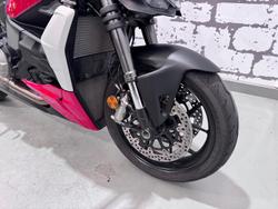 2023 Ducati Streetfighter V2 Streetfighter Red
