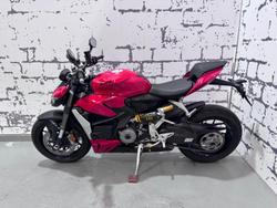 2023 Ducati Streetfighter V2 Streetfighter Red