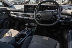 2025 Kia K4 S