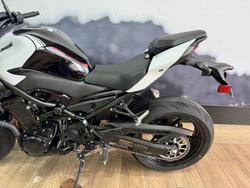 2026 Kawasaki Z900 (ZR900) WHITE