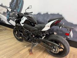 2026 Kawasaki Z900 (ZR900) WHITE