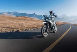 2025 CFMOTO 1000MT-X LS