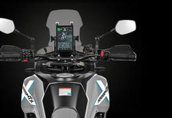 2025 CFMOTO 1000MT-X LS Aerolite Grey, Tactical Green