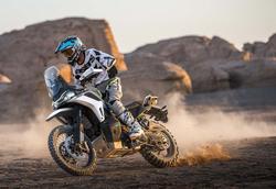 2025 CFMOTO 1000MT-X Aerolite Grey, Tactical Green