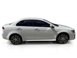 2017 Mitsubishi Lancer LS