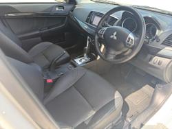 2017 Mitsubishi Lancer LS