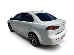 2017 Mitsubishi Lancer LS