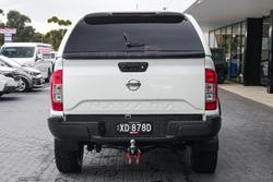 2022 Nissan Navara SL