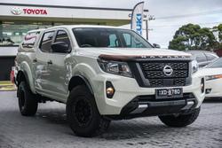 2022 Nissan Navara SL