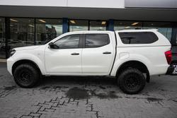 2022 Nissan Navara SL
