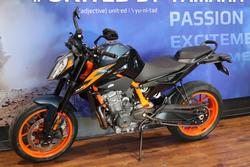 2023 Ktm 890 DUKE R Black