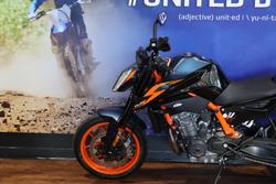 2023 Ktm 890 DUKE R Black