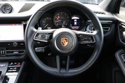 2022 Porsche Macan