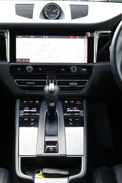 2022 Porsche Macan
