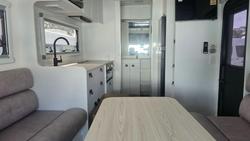 2025 Windsor Daintree 2 Berth