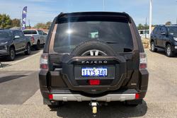 2016 Mitsubishi Pajero GLX