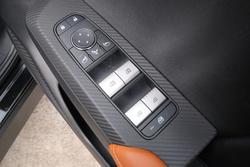 2025 Mitsubishi Outlander PHEV Exceed Tourer