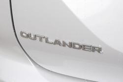 2025 Mitsubishi Outlander PHEV Exceed Tourer